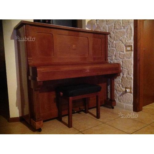 Pianoforte verticale