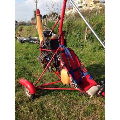 Deltaplano a motore