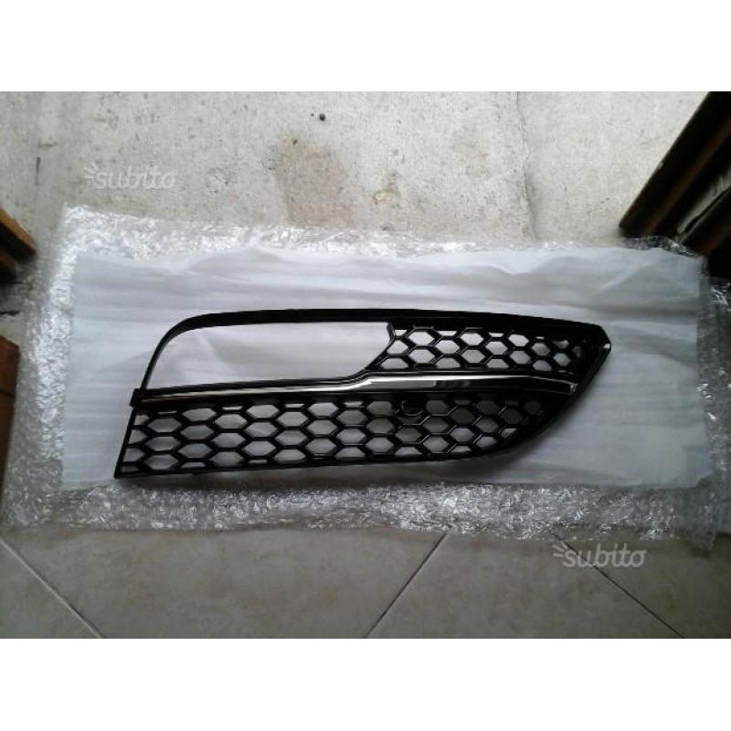 Griglia anteriore fendinebbia audi a3,s3,rs3 8V