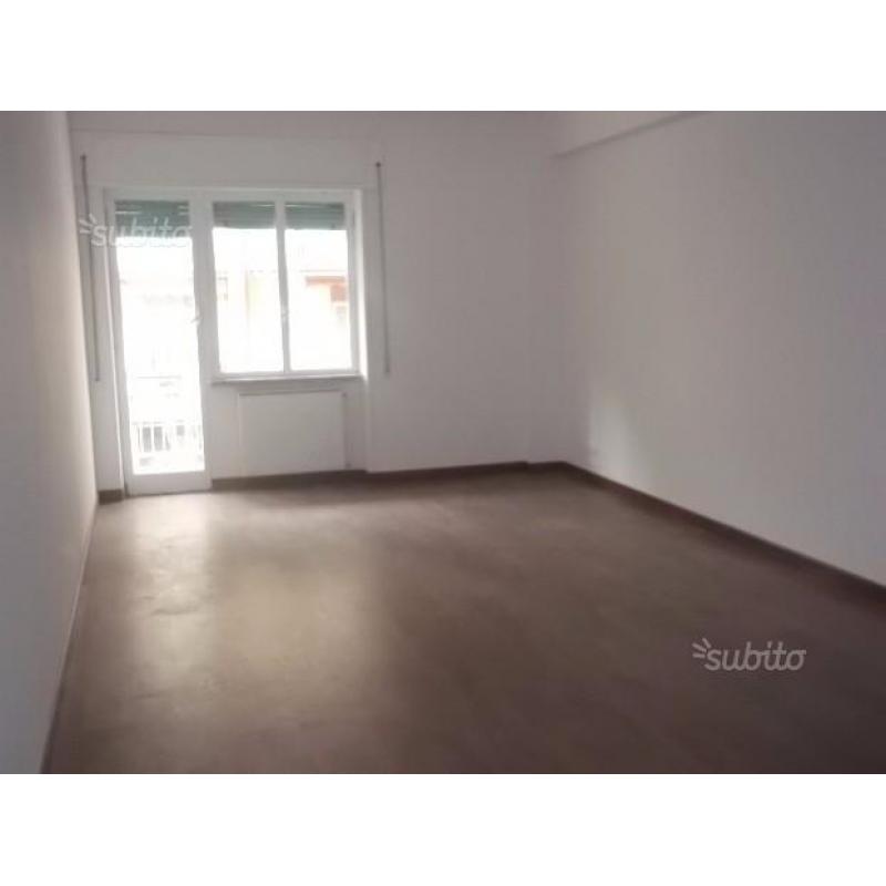 Ampio appartamento ellera 3 camere 2 bagni