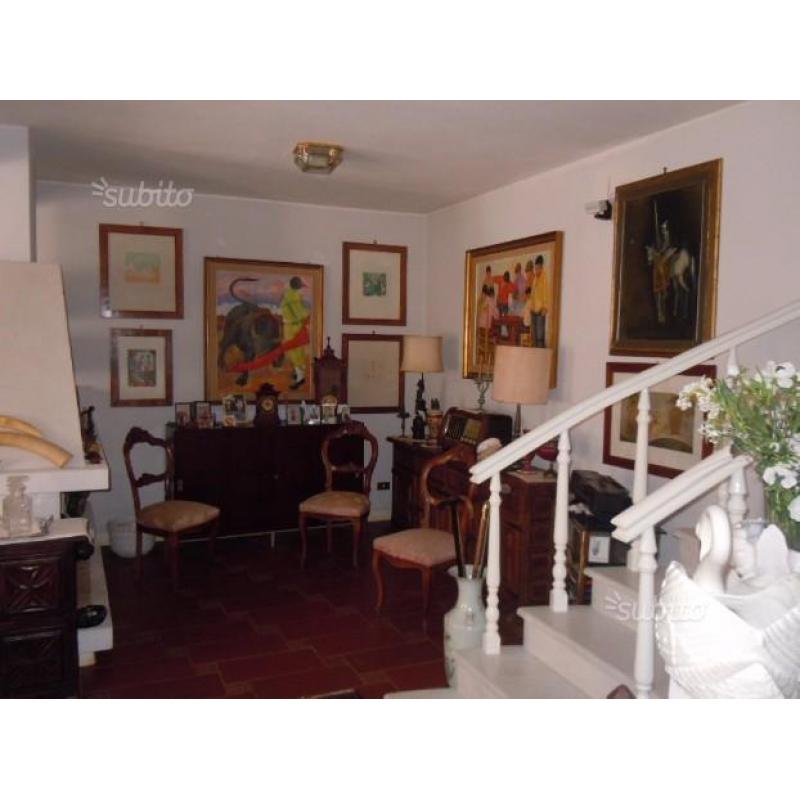 Quartu Margine Rosso villa panoramica con giardino