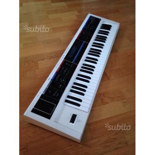 Roland juno