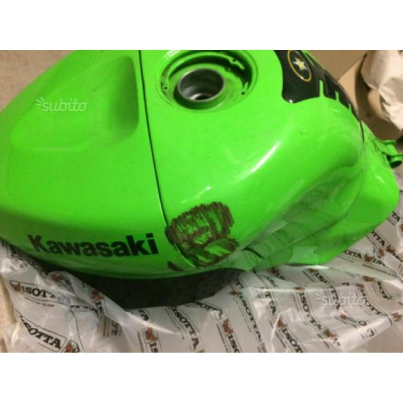 Serbatoio Kawasaki zx6r 2005 2006