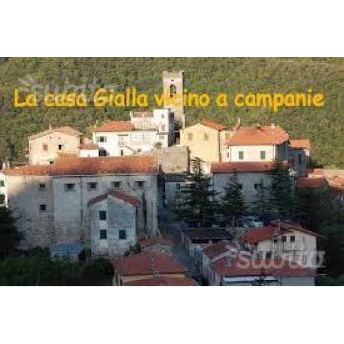 Casa semindipendente vista sulle Apuane e giardino