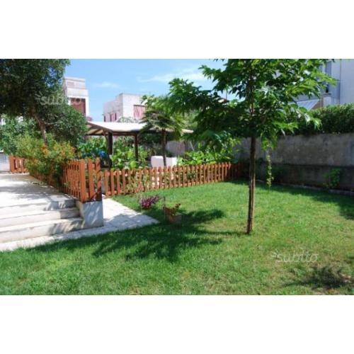 Villa indipendente Bifamiliare 50m mare