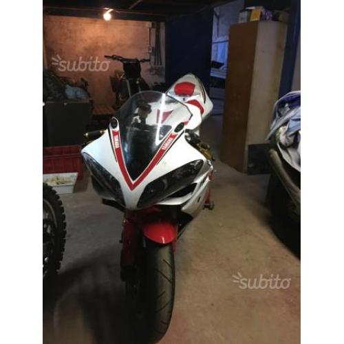 Yamaha R1