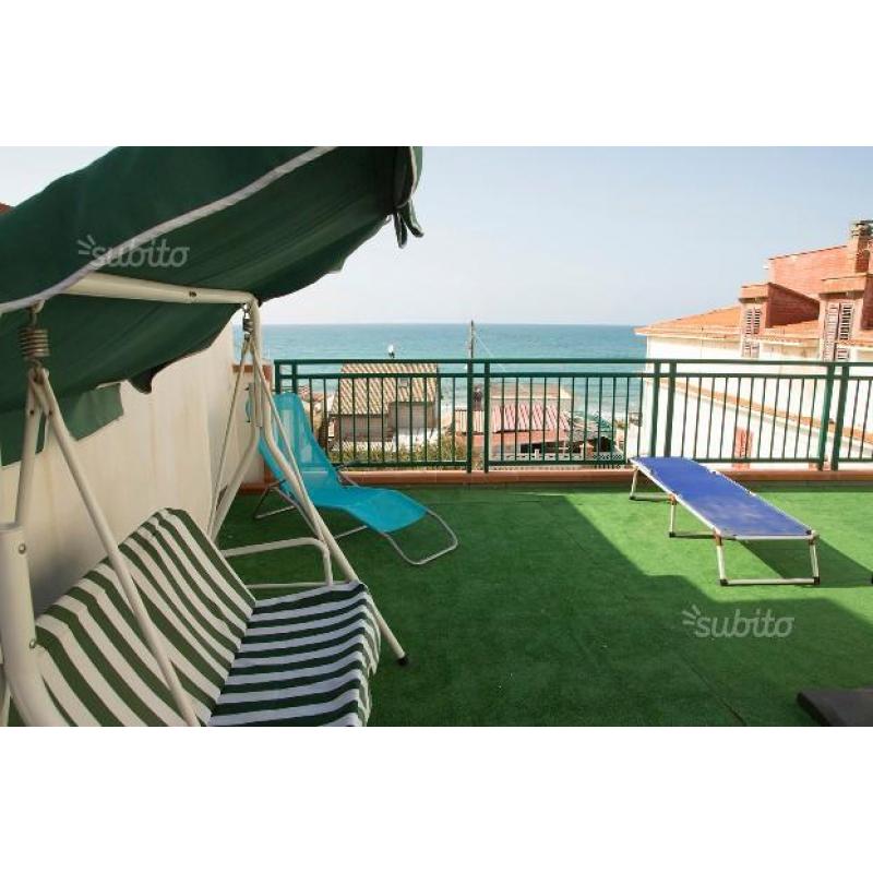 Last minute villa di fronte la spiaggia 11/07-4/08