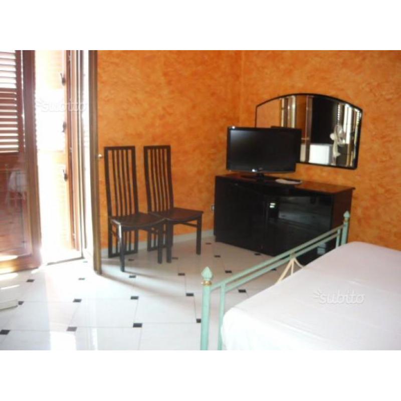 8 unità indip.con cucina 2-10 p.l b&b 4cam.&4bagni