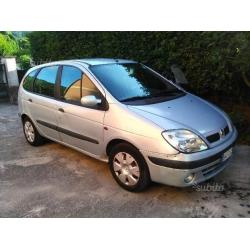 RENAULT Scénic 2ª serie - 2002