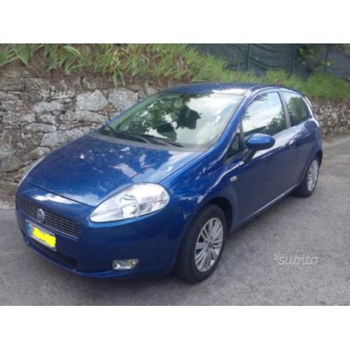 FIAT Grande Punto a metano 48 kw 70 cv neopatentat