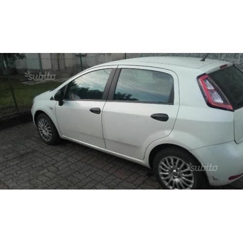 FIAT Grande Punto - 2012 leggere