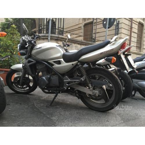 Kawasaki ER 500