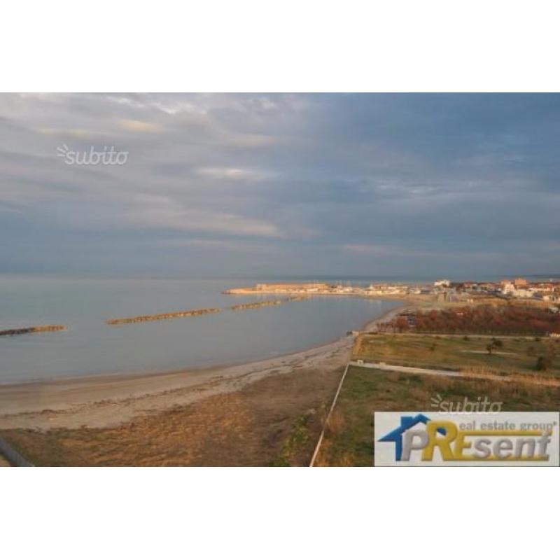 696 - attico vista mare a 50 mt da spiaggia