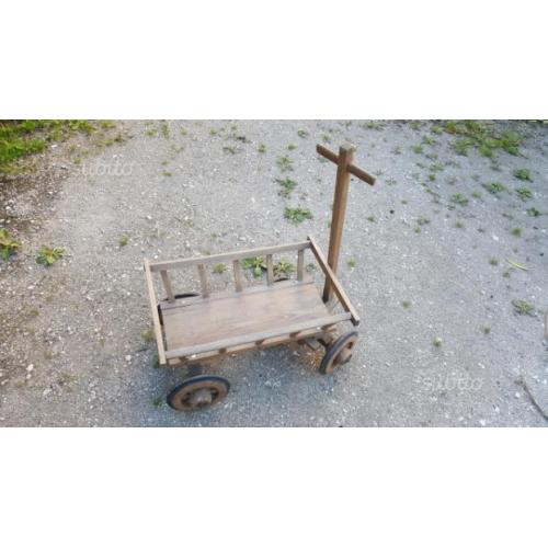 Carrettino in legno