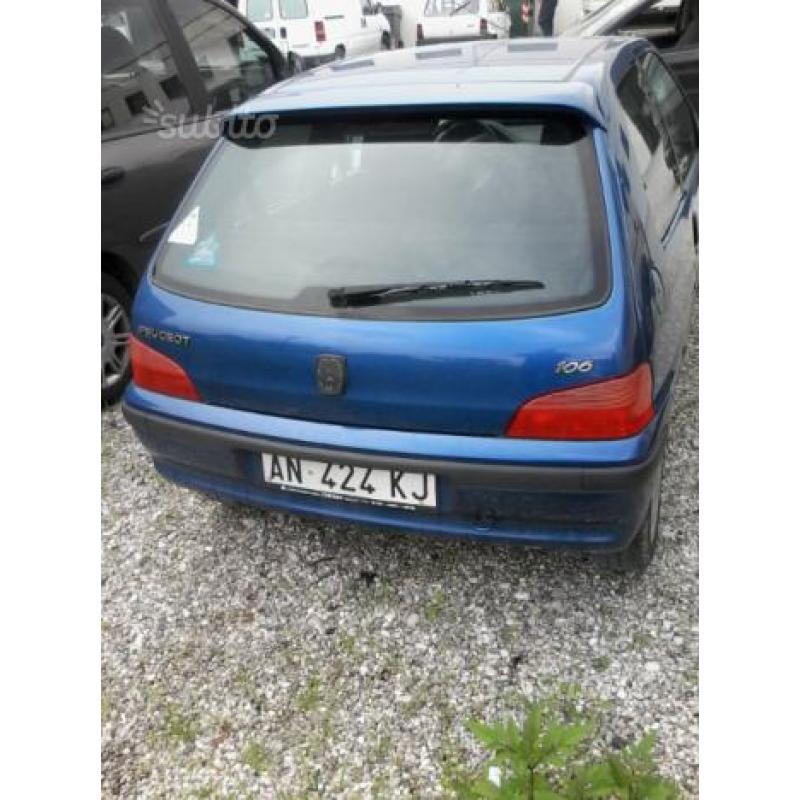 Peugeot 106