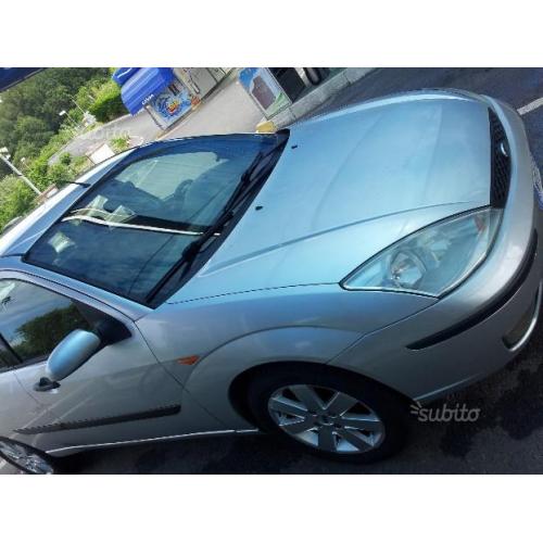 FORD Focus 1ª serie - 2004