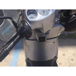 Aprilia scarabeo 250