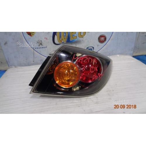 Mazda 3 fanale posteriore dx lato fiancata