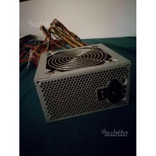 Alimentatore Cooler Master ATX 520 WATT Sata