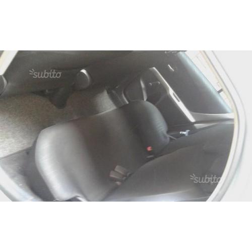 TOYOTA Yaris 3ª serie - 2009